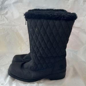 Weatherproof Women's Quilted Black Boots Faux Fur Size 9M
